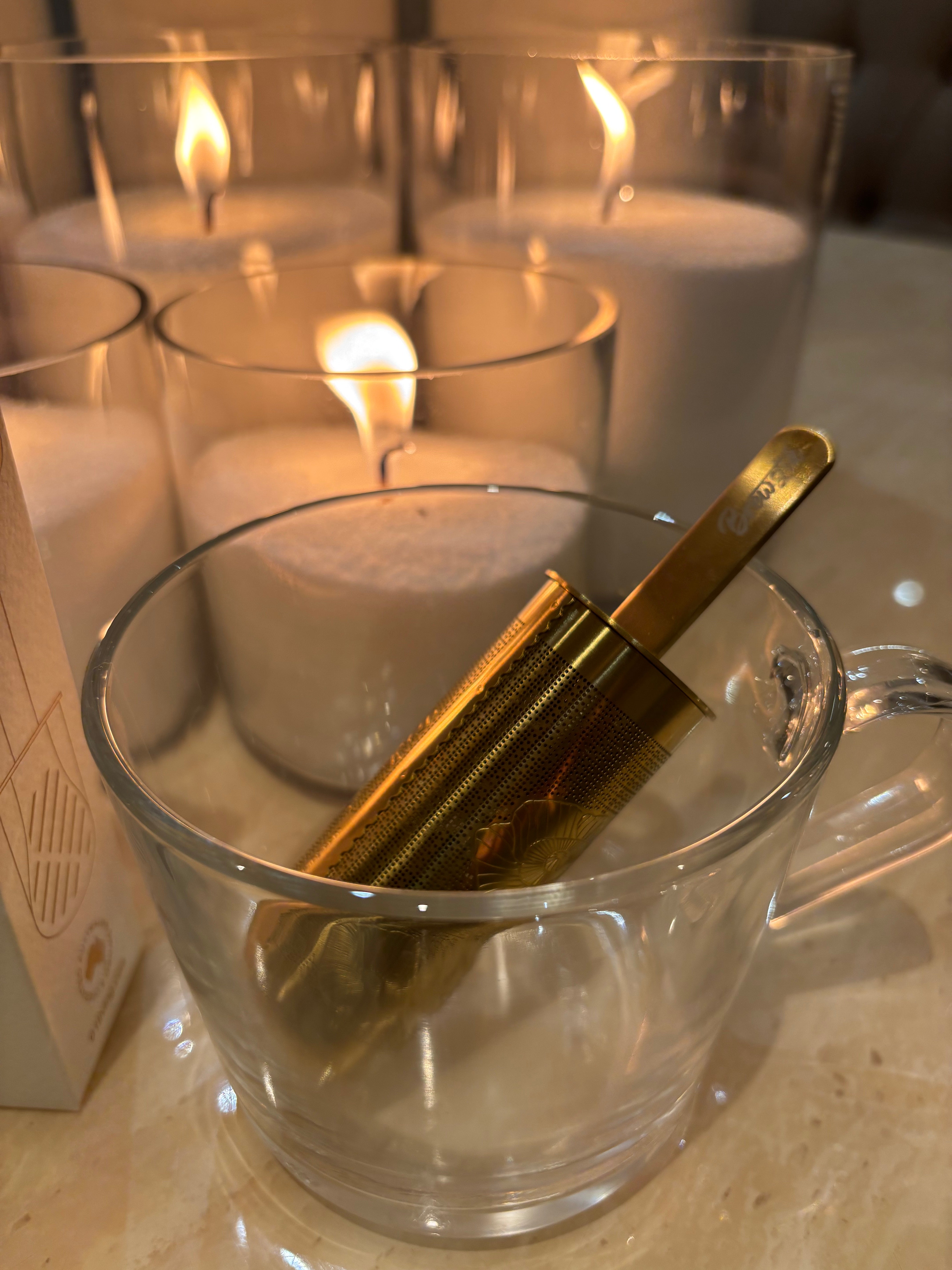 Gold in glass